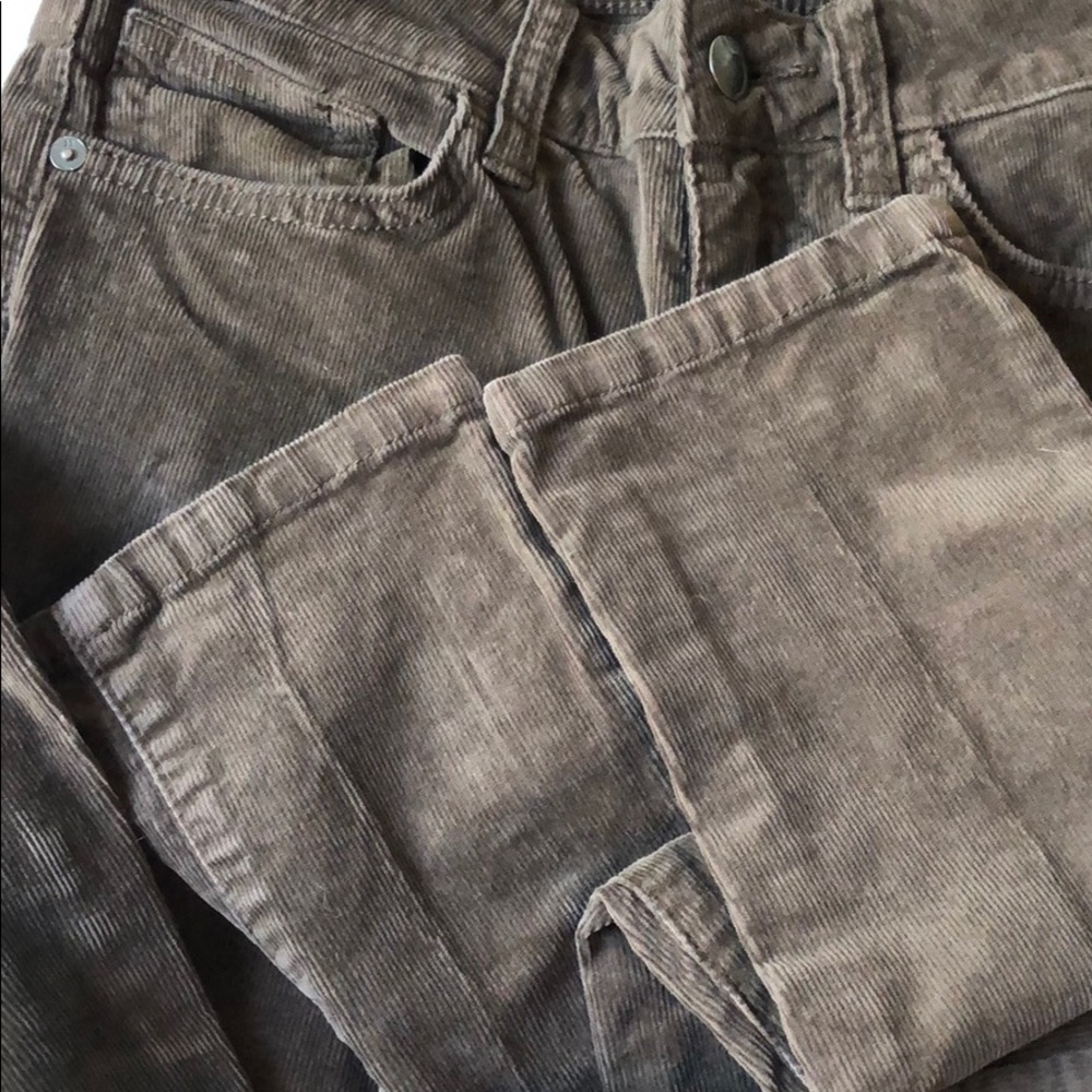 Joe’s Skinny Visionaire in Chocolate Corduroy - Picture 4 of 4